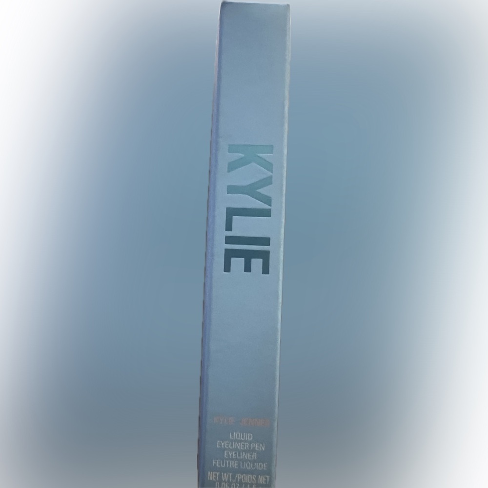 Kylie Jenner liquid eyeliner pen 4 EVER TING - from Stassie x Kylie collection